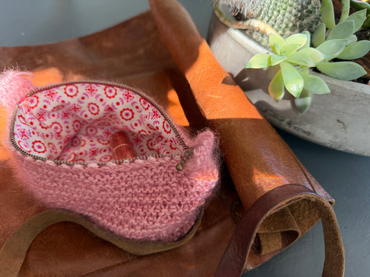 Make Up Kit: Marie Case Medium by Petite Knit